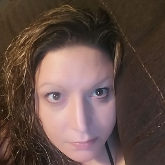 Meet your Posher, Christina - Picture 1 of 1